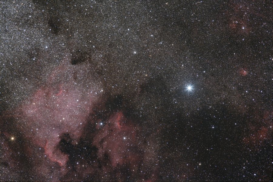Gegend um Deneb mit Nordamerika-Nebel (Cyg)